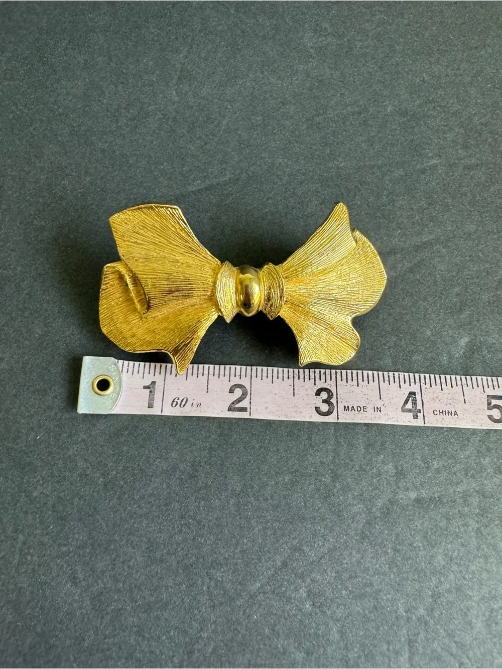 Vintage Bow Hair Clip Gold‎ Tone Large Barrette 90s Y2K Coquette Feminine